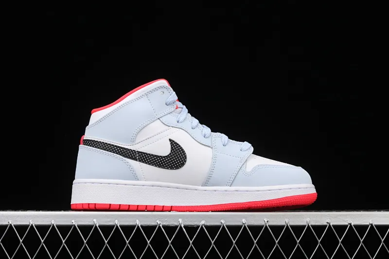 All categories Air Jordan Jordan series basketball shoes Air Jordan 1 Mid Air Jordan 1 Mid AJ1 Joe 1 snowflake ice blue color mid-top basketball shoes 555112-400